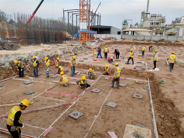 土石方開槽樁基礎